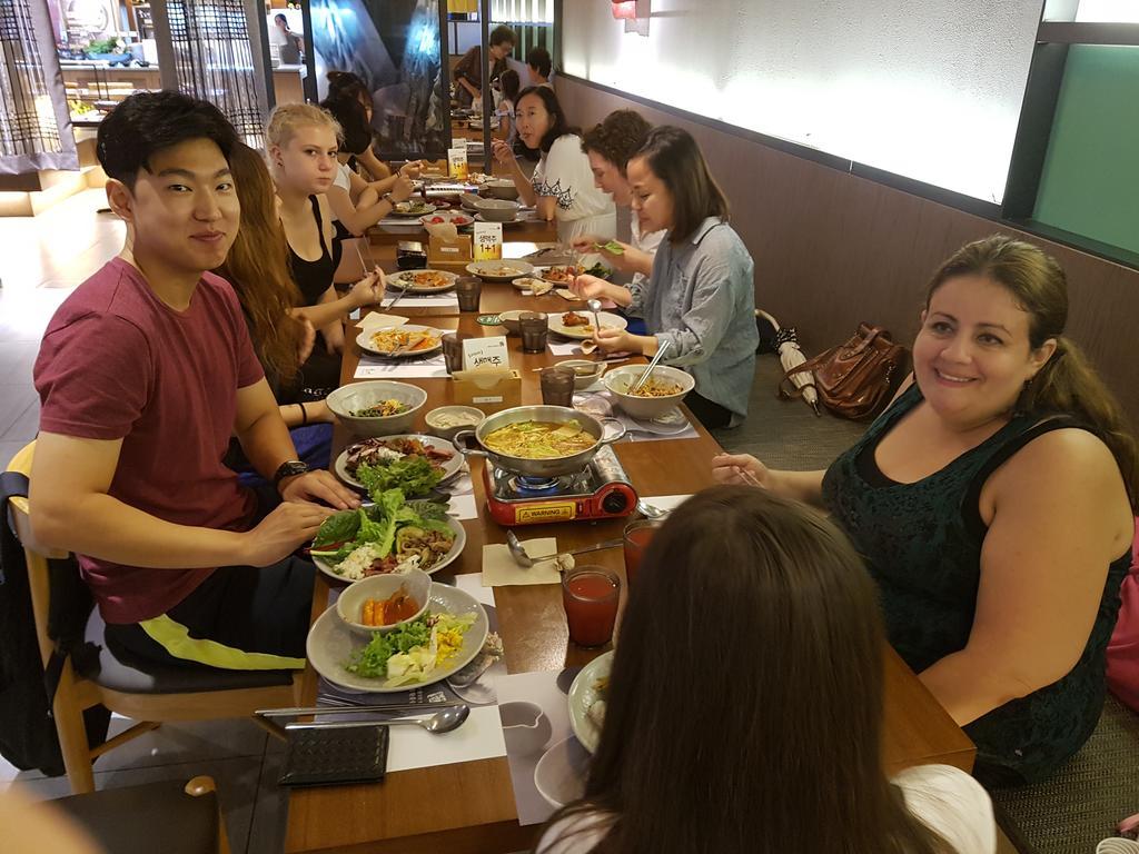 סיאול Comeinn Guesthouse Hongdae - Female Only מראה חיצוני תמונה