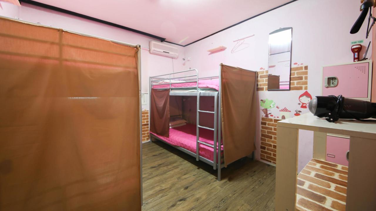 סיאול Comeinn Guesthouse Hongdae - Female Only מראה חיצוני תמונה