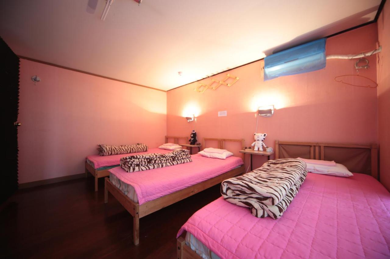 סיאול Comeinn Guesthouse Hongdae - Female Only מראה חיצוני תמונה