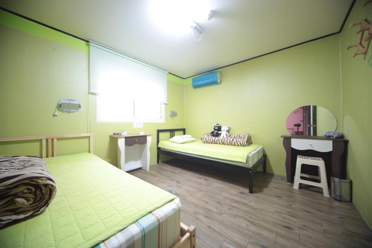 סיאול Comeinn Guesthouse Hongdae - Female Only מראה חיצוני תמונה